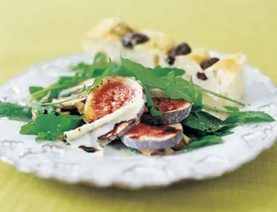 Ruccolasallad med fikon och parmesan