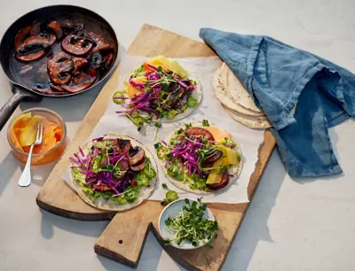 Vegetariska tacos med svamp